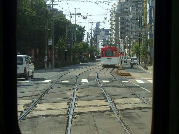 今朝ほど乗った上町線との平面交差