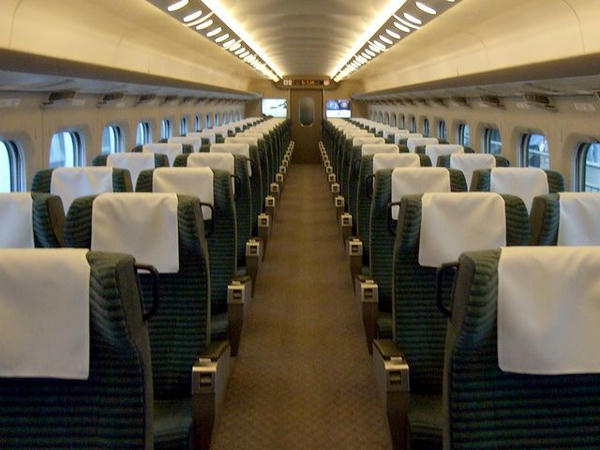 乗車した719-33の車内