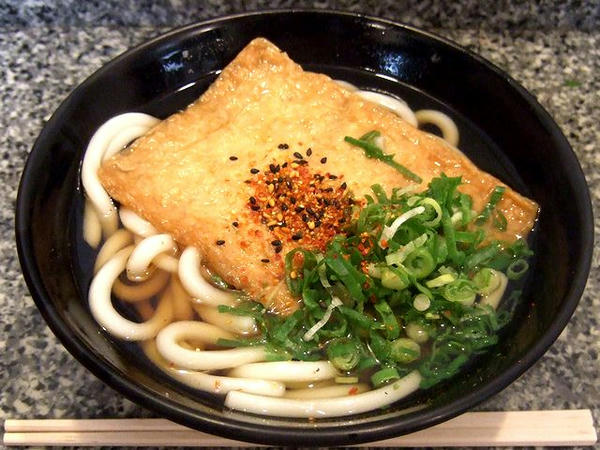 天王寺うどんでいただいたきつねうどん