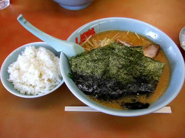 特製味噌ネギチャーシュー麺（脂普通・味普通・麺普通） 1,030円 ＋ 半ライス （特製味噌フェアにて）30円