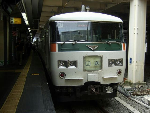 新宿駅に到着後、回送列車に