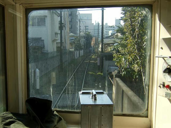 藤崎宮前駅手前は路地裏の趣