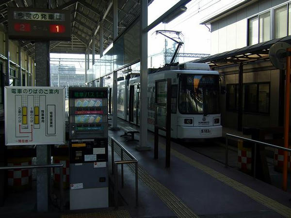 上熊本駅前電停の構内