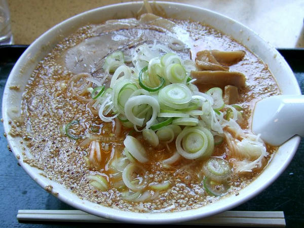 みそごまら～めん 780円