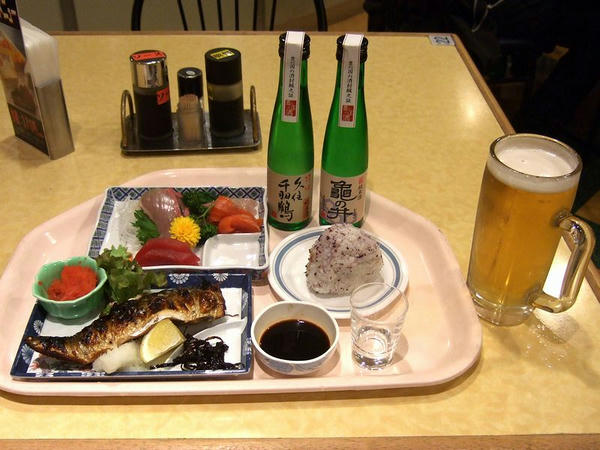 船内のレストランでいただいた夕食
