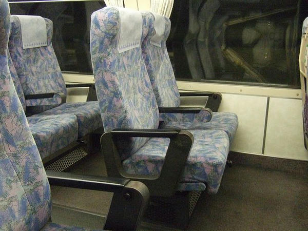 乗車したグリーン車の椅子