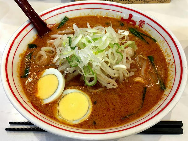 胡麻極辛（麺少なめ） 930円