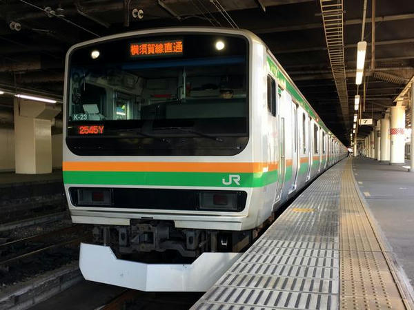 宇都宮駅で発車を待つ湘南新宿ライン