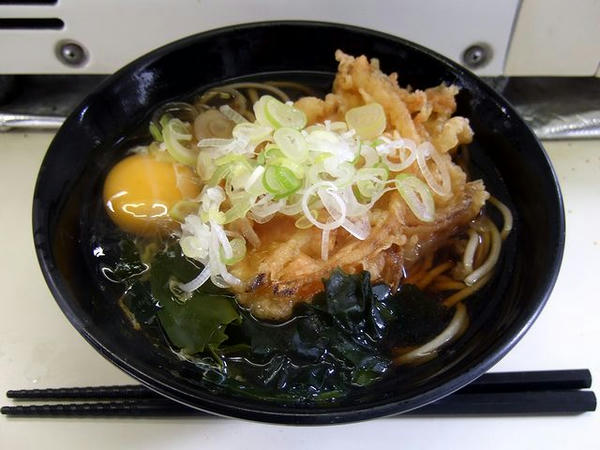 天玉そば（かき揚天） 390円
