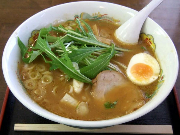 鶏味噌らーめん 650円