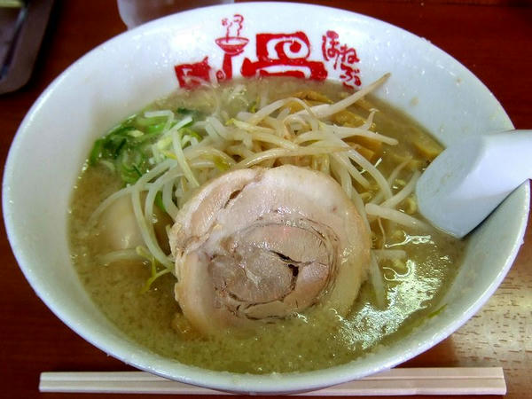 ラーメン 580円 ＋ 煮玉子 100円