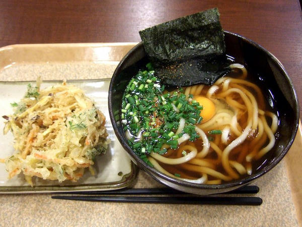 月見うどん 450円 ＋ かき揚げ 150円