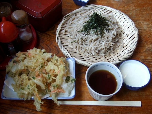 かき揚げざるそば 780円