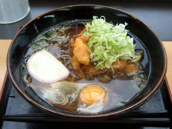 海鮮天玉そば 560円