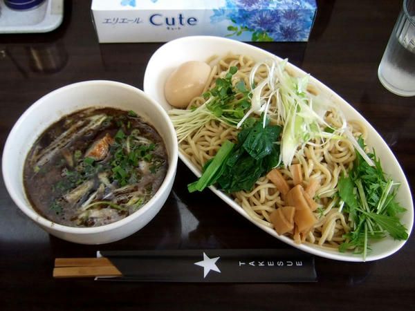二代目KUROつけそば（大盛） 880円