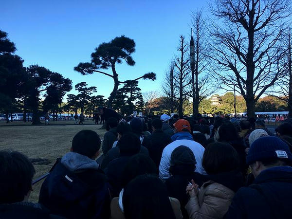行列の最後尾へ
