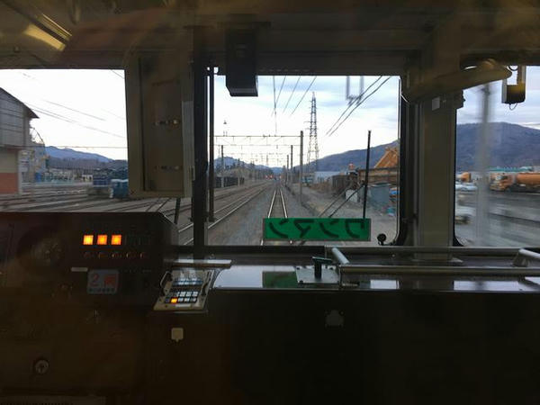 武州原谷駅付近を通過（最後部の窓から）
