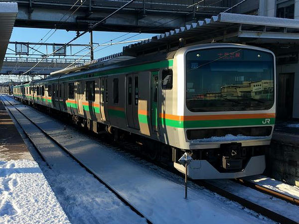 1月30日 某駅を発車する下り普通列車