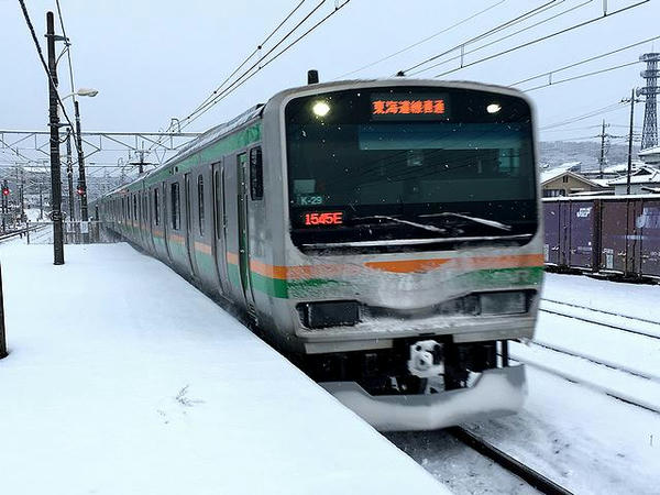2月2日 某駅に進入する上り普通列車