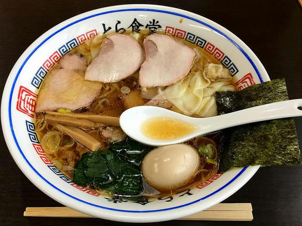 焼豚ワンタン麺 1070円 ＋ 大盛 180円 ＋ 半熟煮玉子 100円
