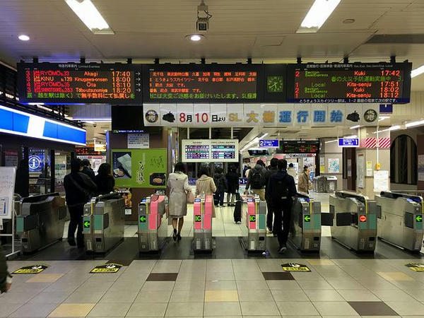 浅草駅改札口付近