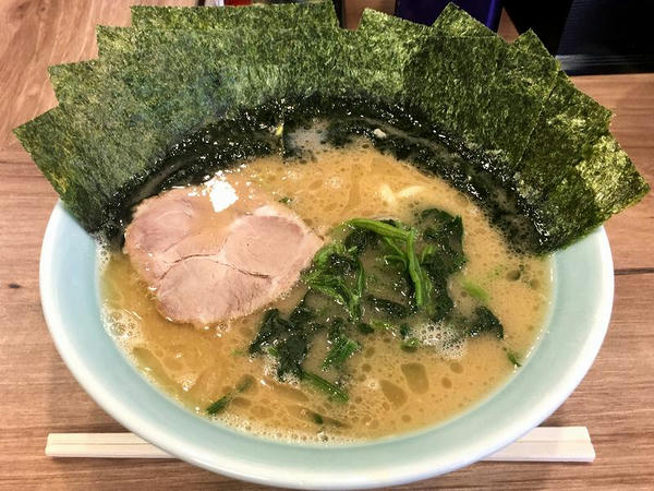 小ラーメン 580円 ＋ 海苔増し（5枚） 100円