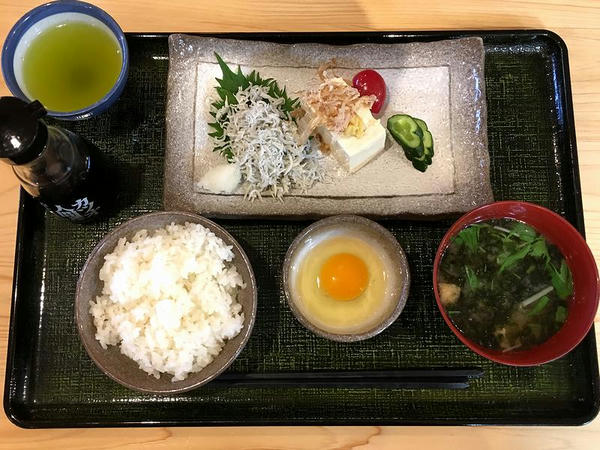 土佐ジローのたまごかけご飯朝食 600円