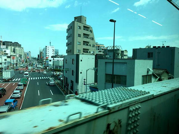 第二京浜を跨ぐ