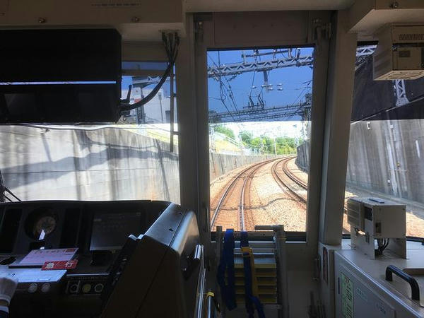 田園調布駅発車直後