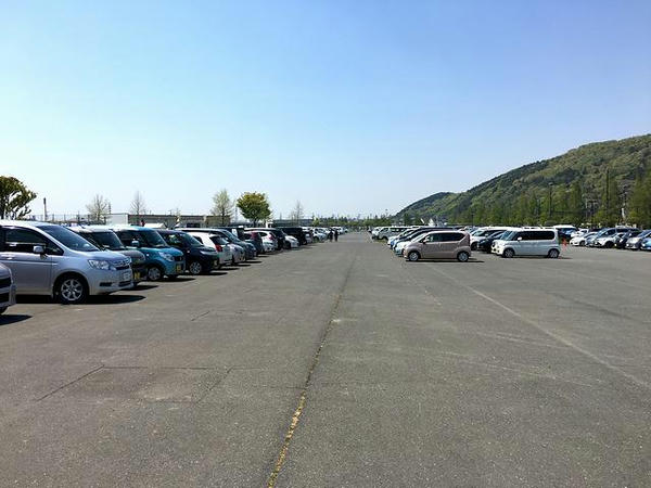 石巻市総合運動公園駐車場