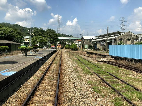 濁水駅で列車交換