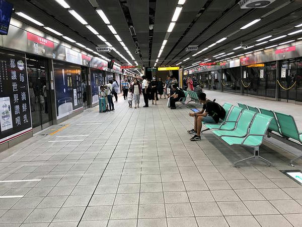 左営/高鉄の高雄捷運乗り場
