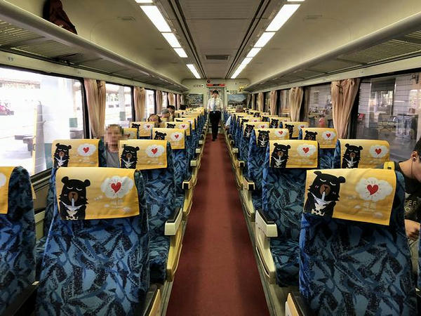 167次自強号の彰化駅発車前の車内