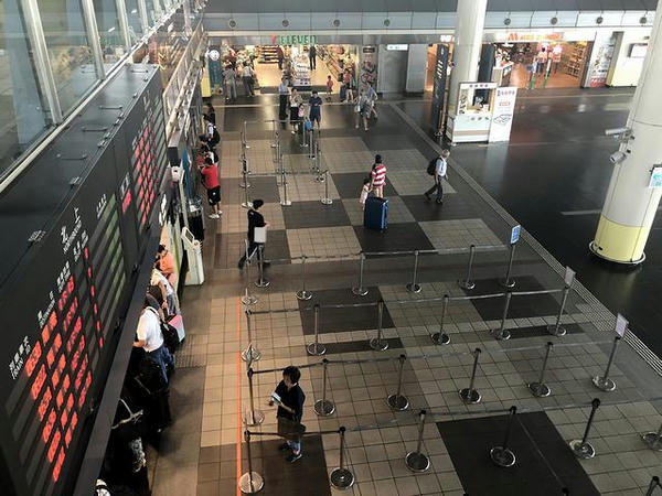 （高鉄）台南駅の切符売り場