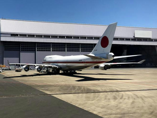 駐機中の政府専用機
