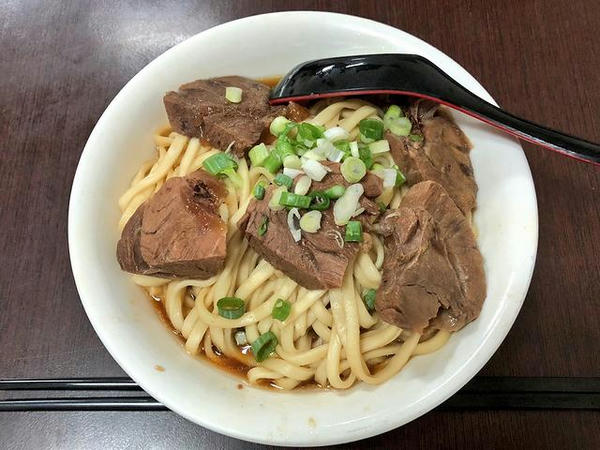 牛肉拌麺