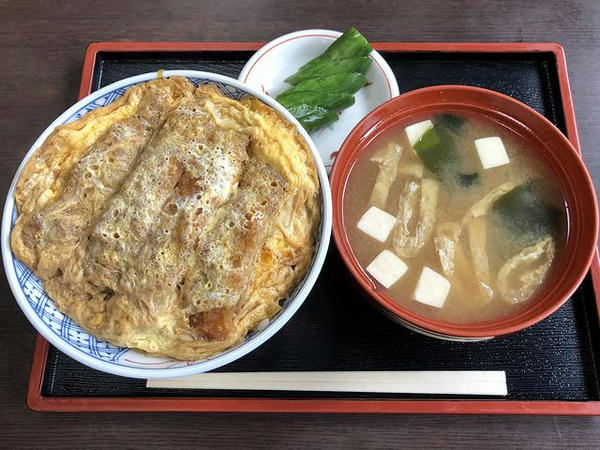 かつ丼 750円