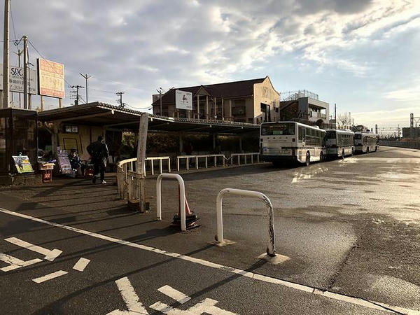 東中山駅のバス乗り場