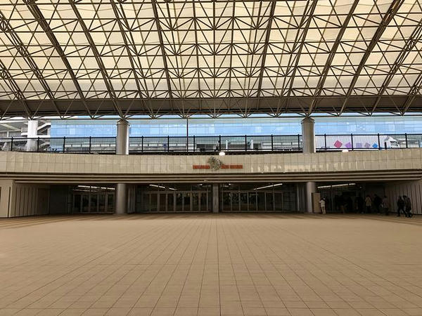 地下通路入り口