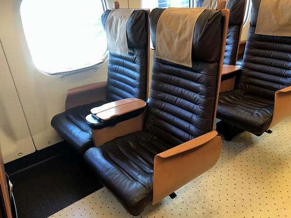 2号車のシート