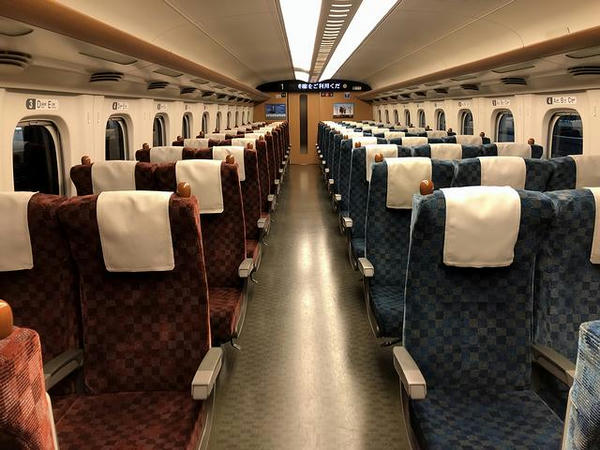1号車の車内