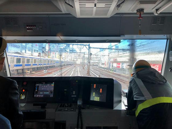 上野駅からはちょっとだけ上野東京ラインとの三複線に