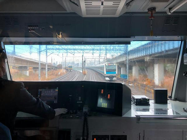 横須賀線・湘南新宿ラインと合流