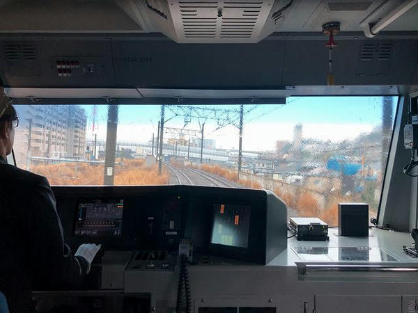 東海道本線を跨ぐ