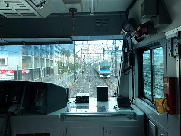大船駅手前の停止信号