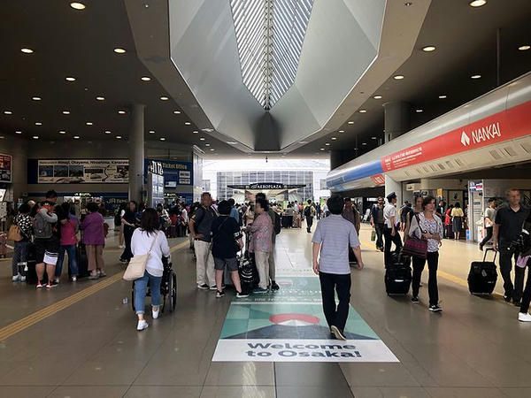 関西空港駅内