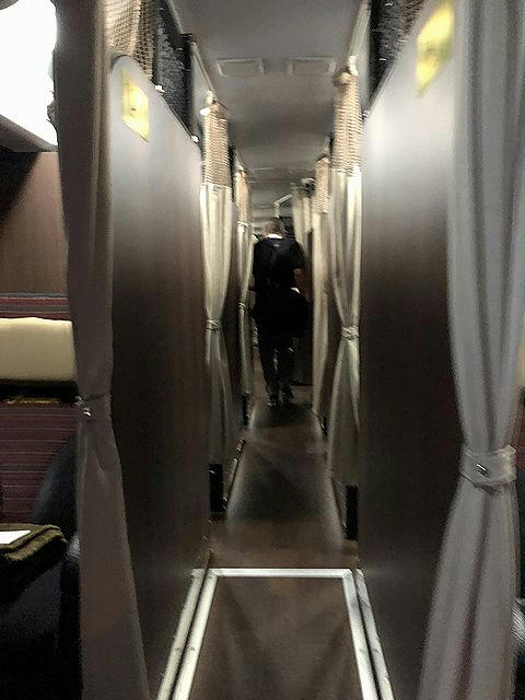 ドリームルリエの車内（ピンボケすまぬ）