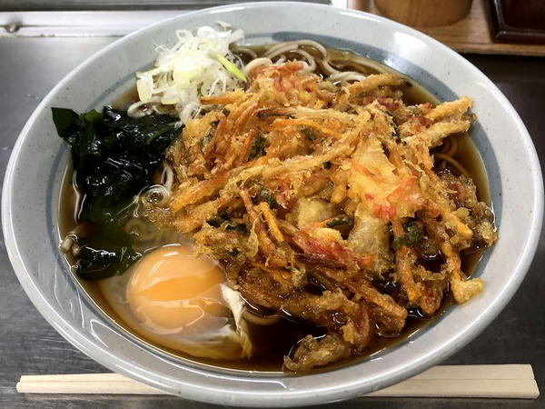 かき揚げ天玉そば 480円