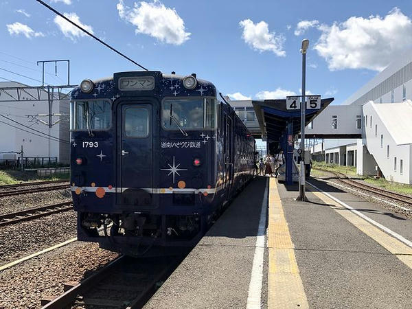 木古内駅に到着した列車