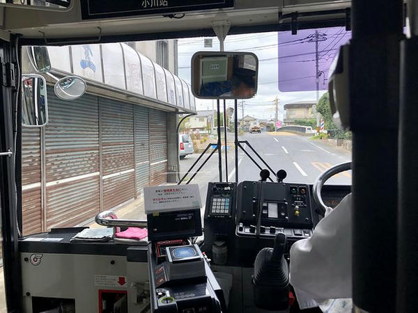 小川駅バス停手前